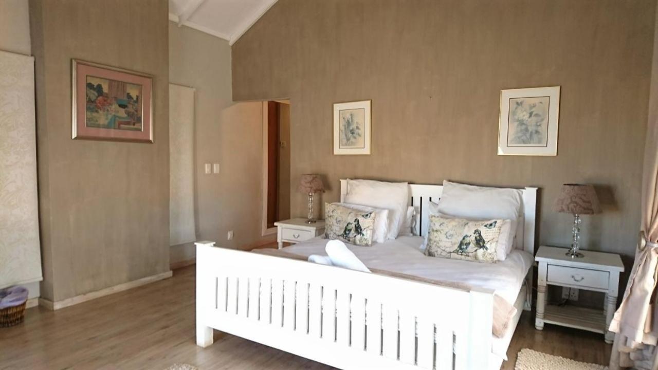 Indigo Moon Guesthouse Lichtenburg Kültér fotó