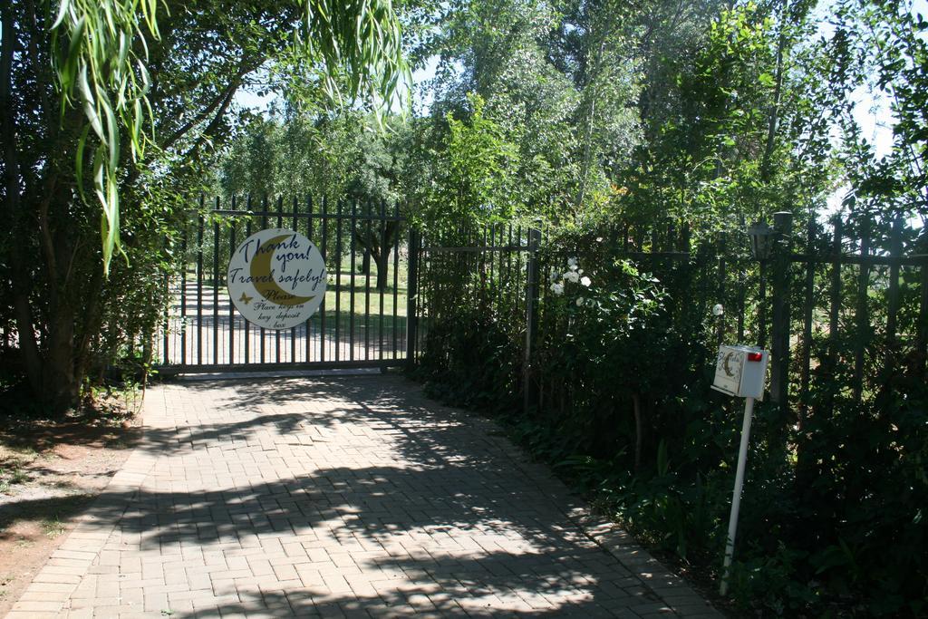 Indigo Moon Guesthouse Lichtenburg Kültér fotó