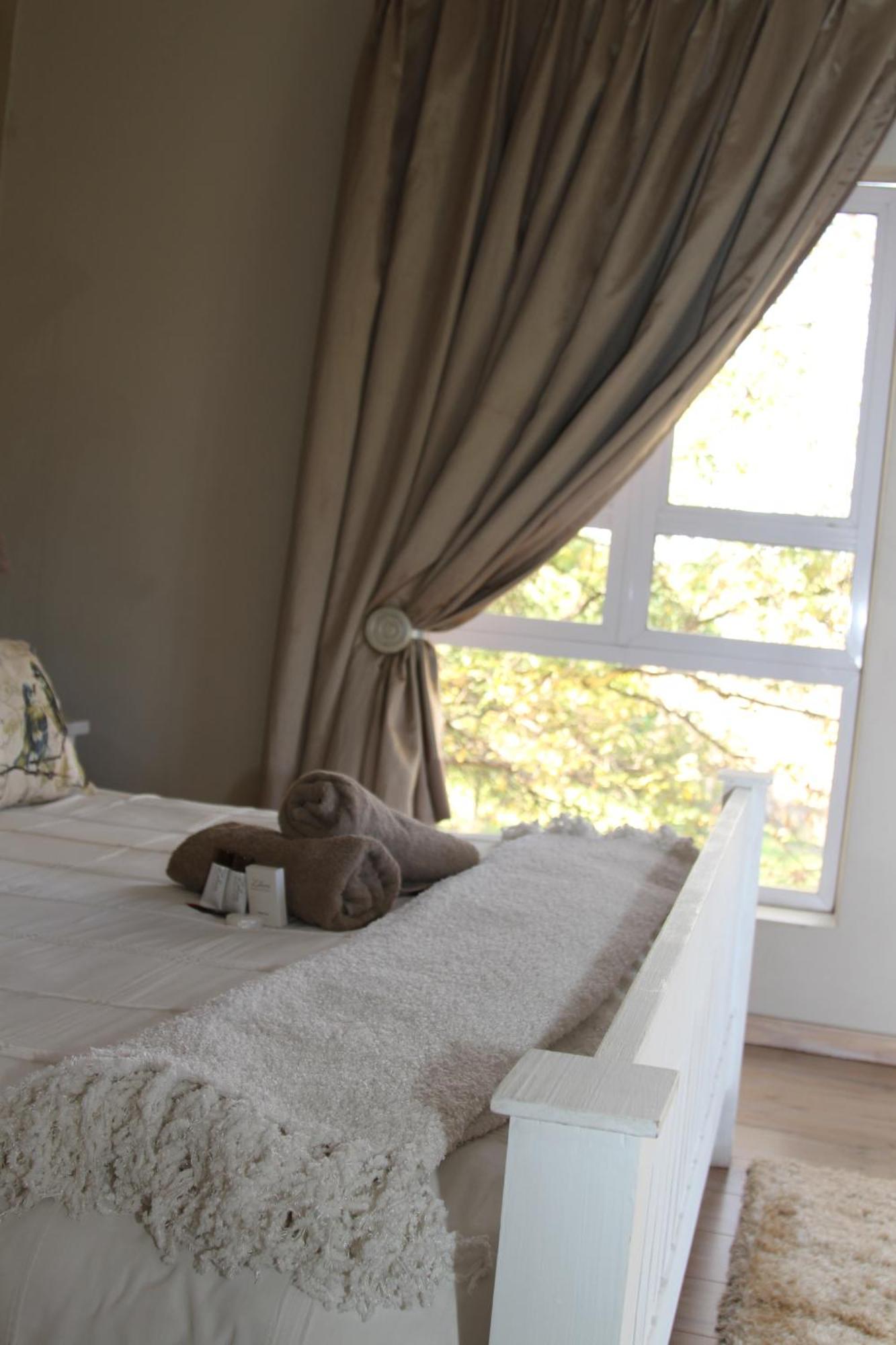 Indigo Moon Guesthouse Lichtenburg Kültér fotó