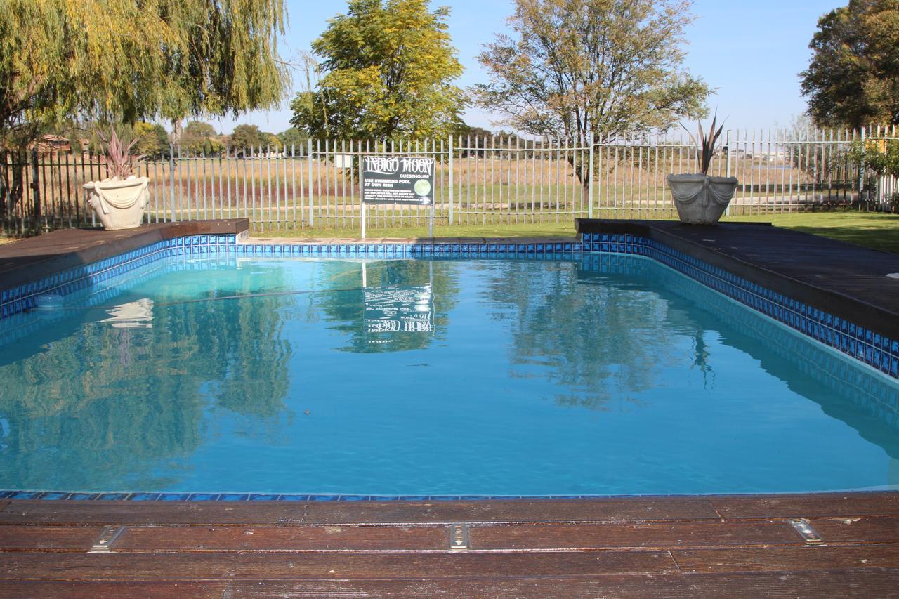 Indigo Moon Guesthouse Lichtenburg Kültér fotó