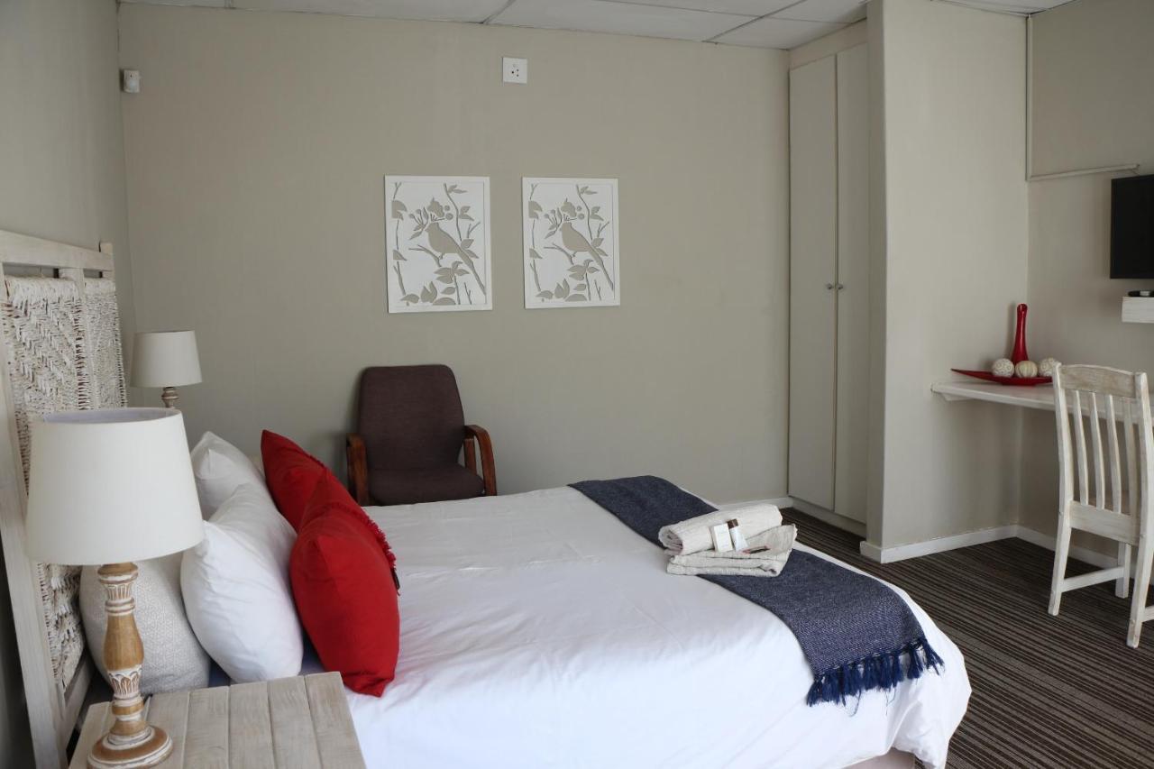Indigo Moon Guesthouse Lichtenburg Kültér fotó
