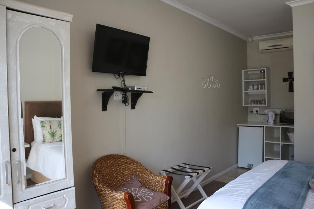 Indigo Moon Guesthouse Lichtenburg Kültér fotó