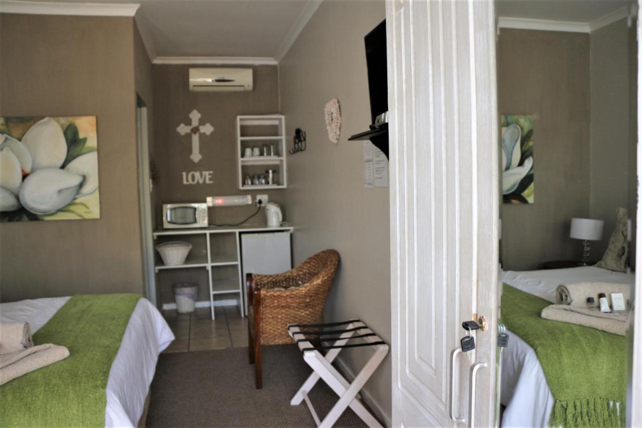 Indigo Moon Guesthouse Lichtenburg Kültér fotó