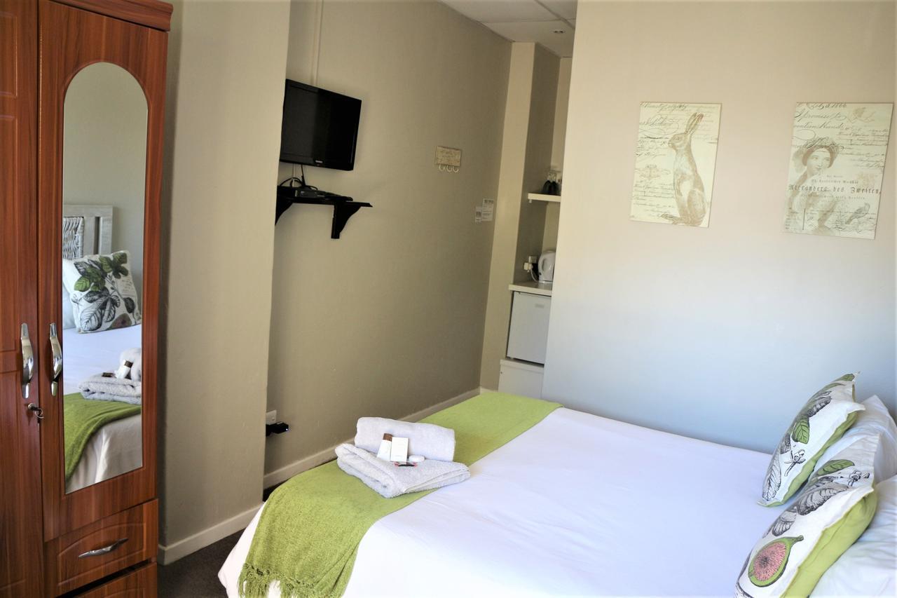 Indigo Moon Guesthouse Lichtenburg Kültér fotó